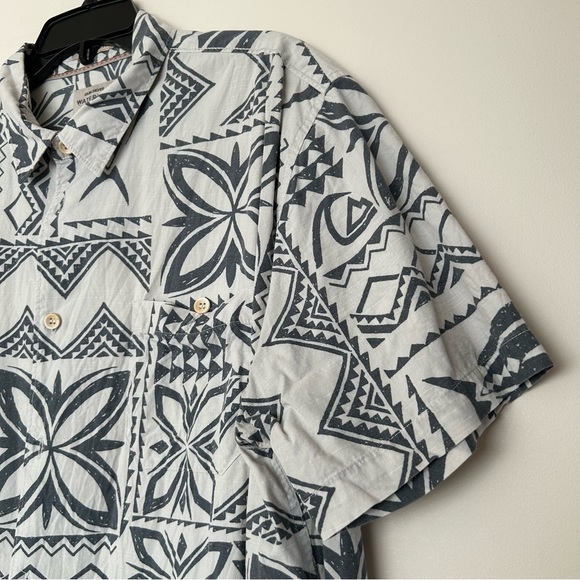 Quiksilver Waterman Tailored Fit Hawaiian Aloha Shirt - Picture 6 of 12